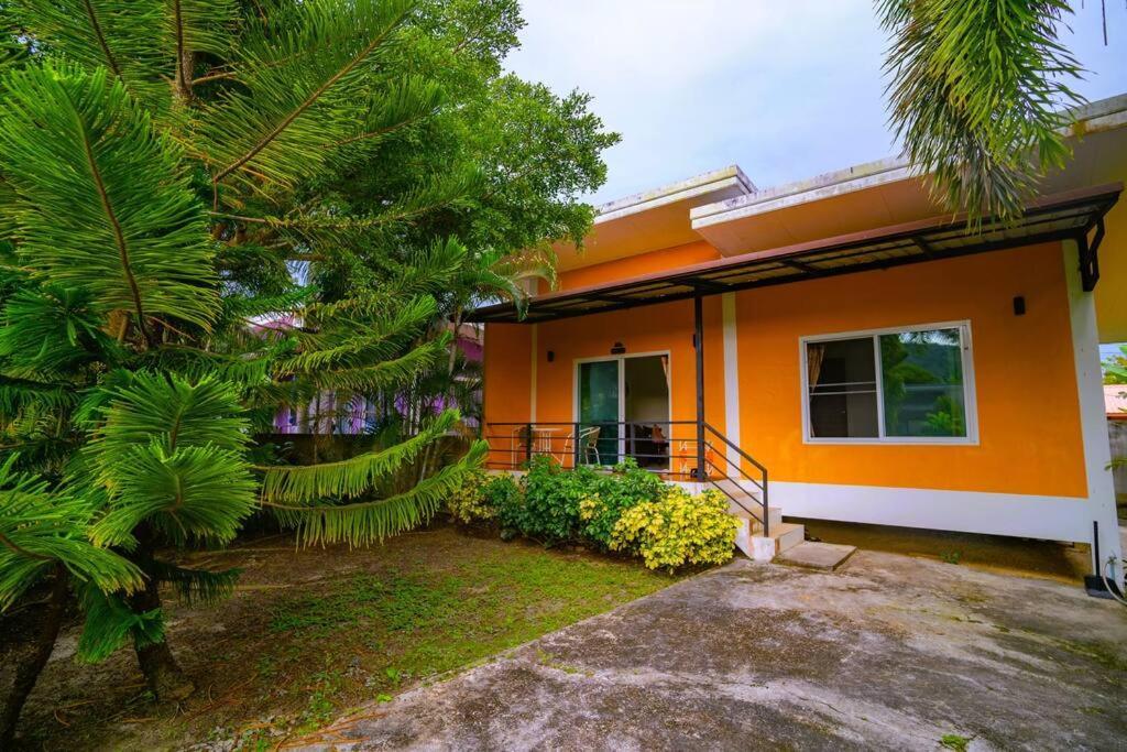 Little Yellow House- Aonang Ao Nang 外观 照片