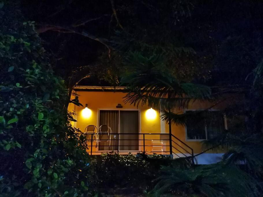 Little Yellow House- Aonang Ao Nang 外观 照片